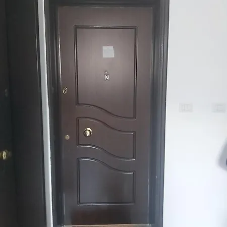 Apartamento Mona's 1 *