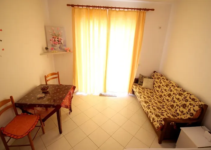 Appartement Mona's 1 Saranda