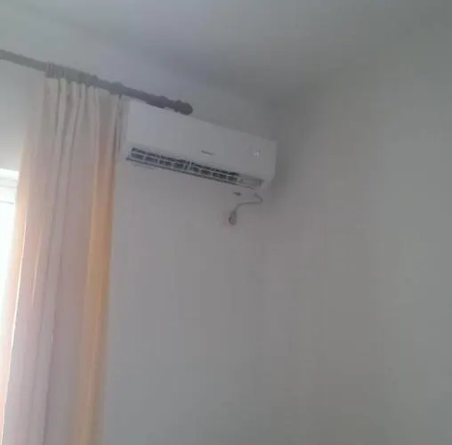 Mona's 1 Appartement *